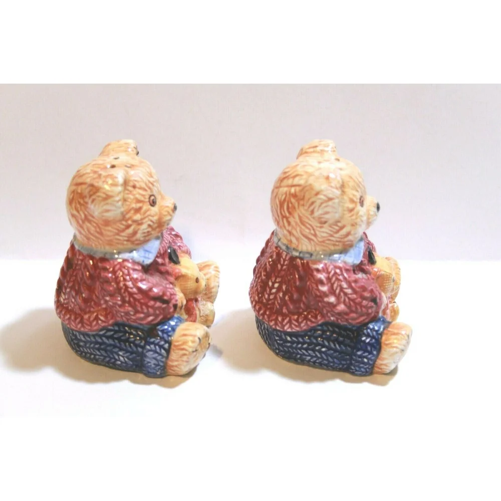 CIB Salt Pepper Shakers Ceramic Hand Painted Parent Bears Holding Baby Bears
